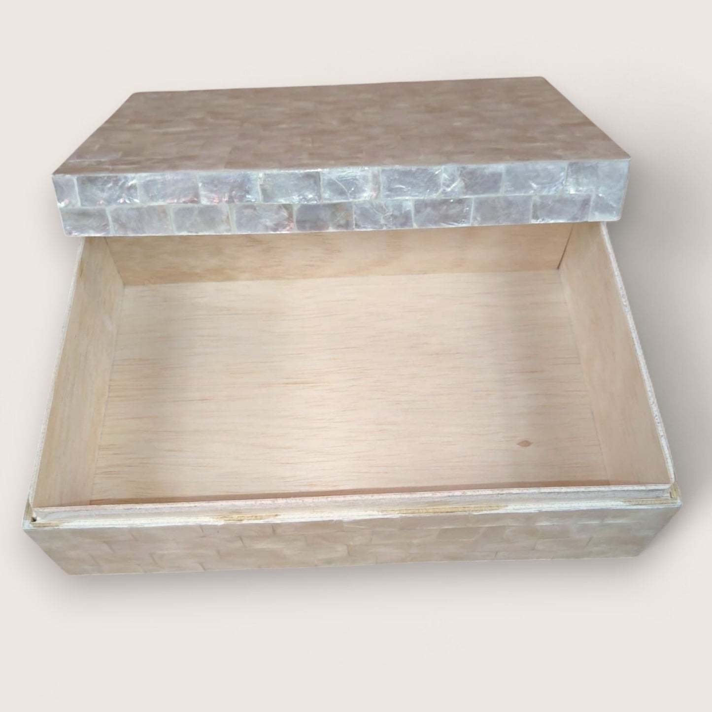D-LUXE BOX