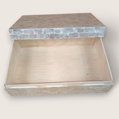 D-LUXE BOX
